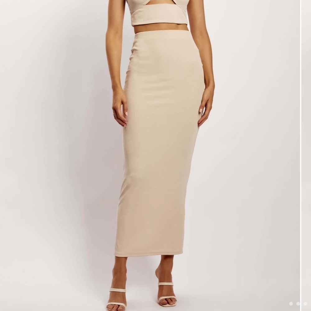 NWT MESHKI Dolce Ribbed Midi Skirt